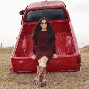 Meet your Posher, Elizabeth